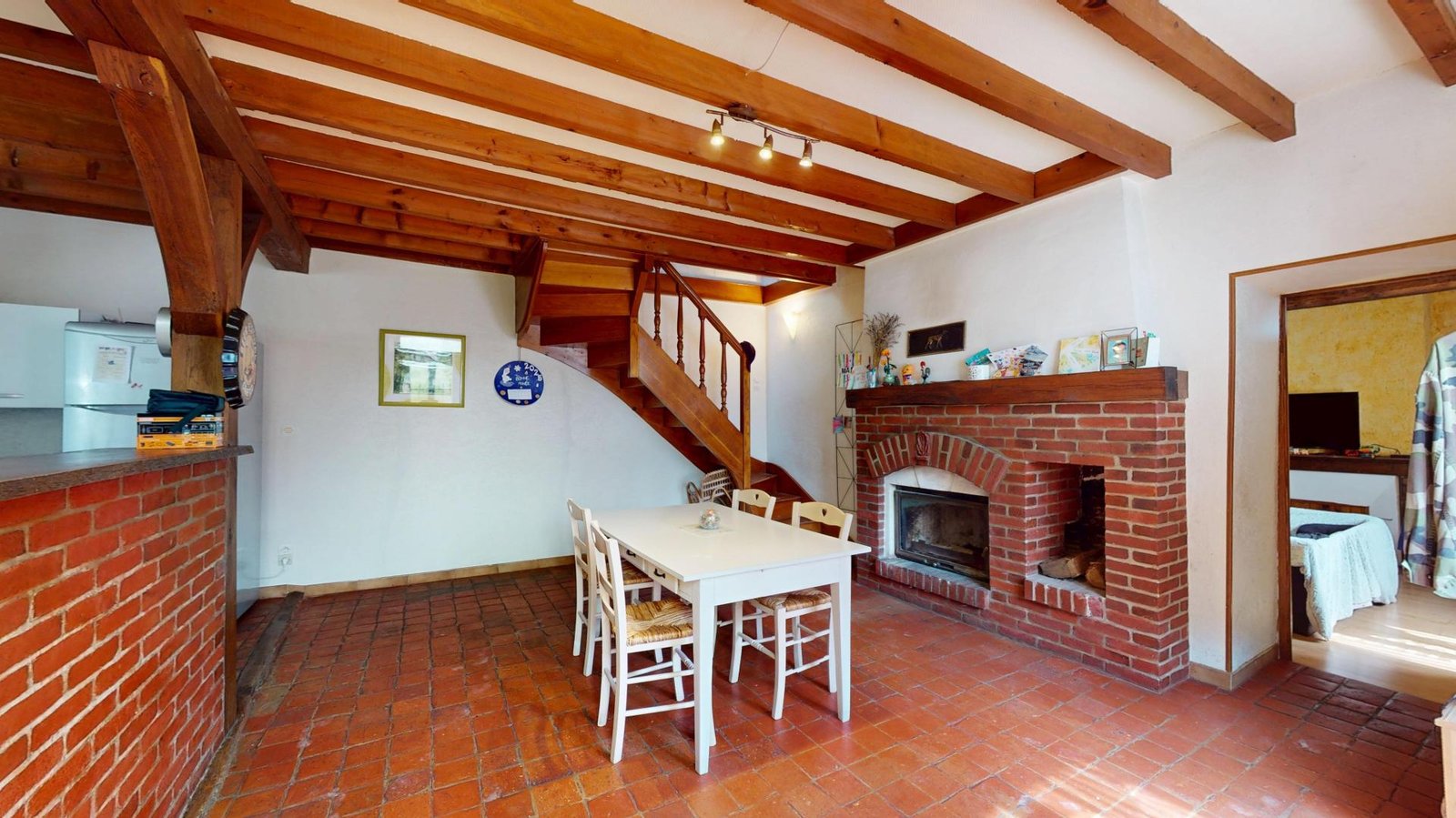 Maison 4 pièces de 117 m² vendue à Villadin – photo 2