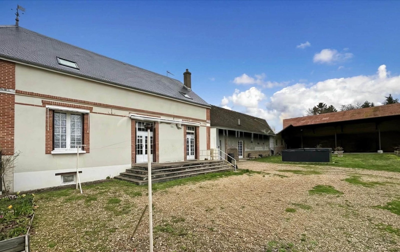 Maison 7 pièces de 149 m² vendue à Serbonnes – photo 2