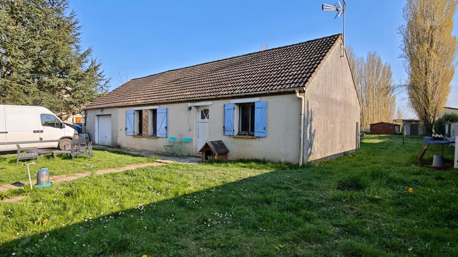 Maison 4 pièces de 73 m² vendue à Gron